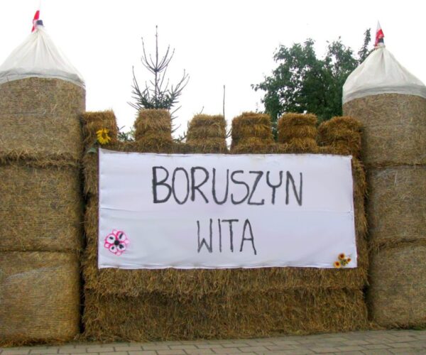 Boruszyn wita